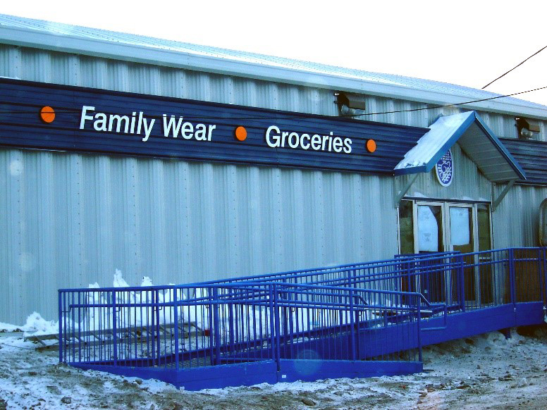 Salluit Storefront.jpg (401 KB)